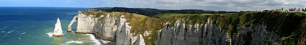 photo panoramique de la falaise d etretat